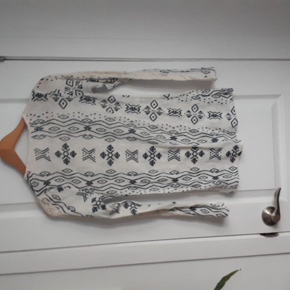 long sleeve knit - Picture 5 of 5